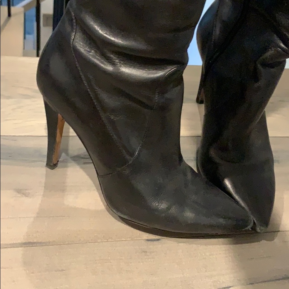 Tall black leather boots - Picture 3 of 3